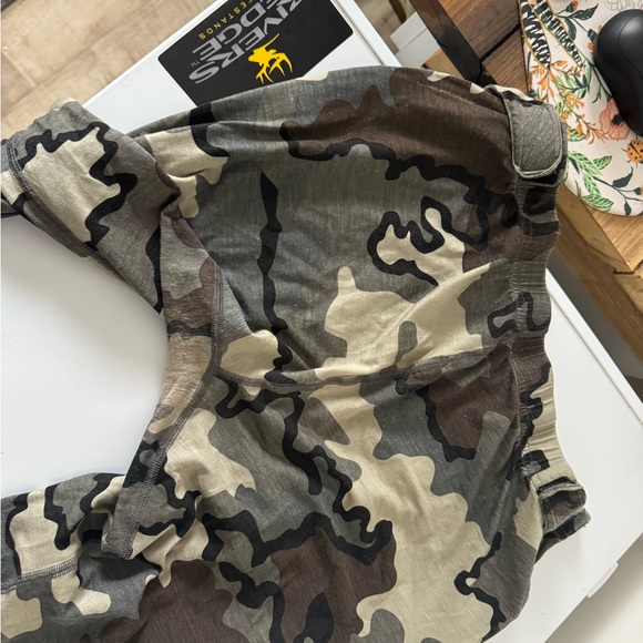 Kuiu fullzip base layers - Picture 6 of 7